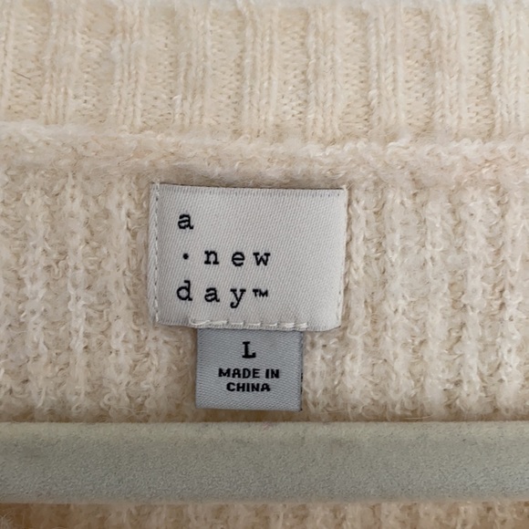 Sweater - Picture 2 of 3